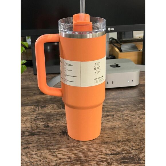 STANLEY Quencher Tumbler Target Exclusive Fusion Coral 30 oz - Picture 3 of 8